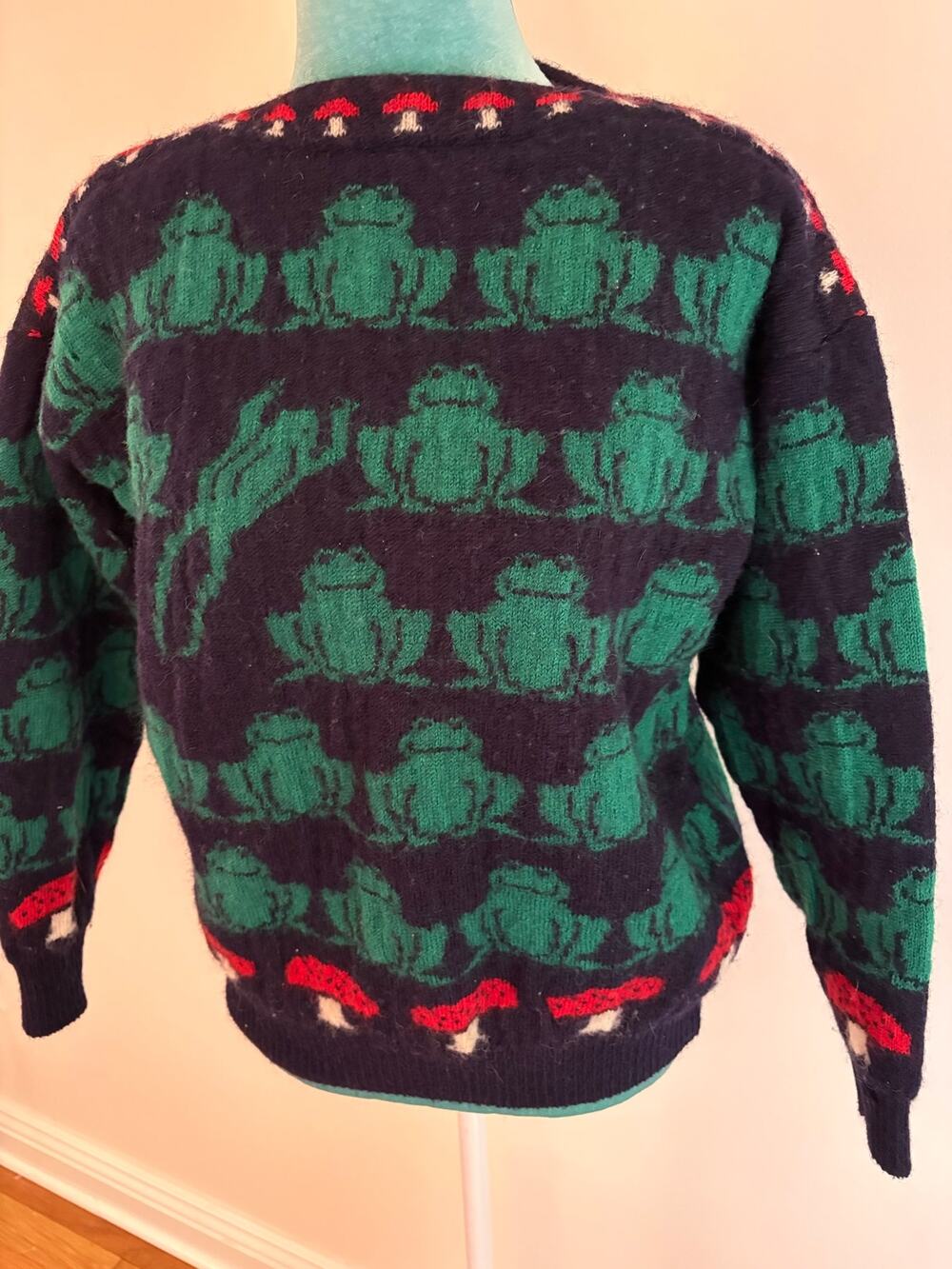 Tulchan Vintage Frog Mushroom Pure New Wool Knit Sweater cottagecore grandpacore